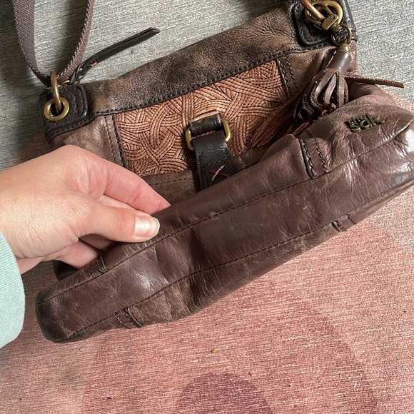 The Sak Genuine Leather Crossbody Bag Beautiful Brown - Picture 10 of 16